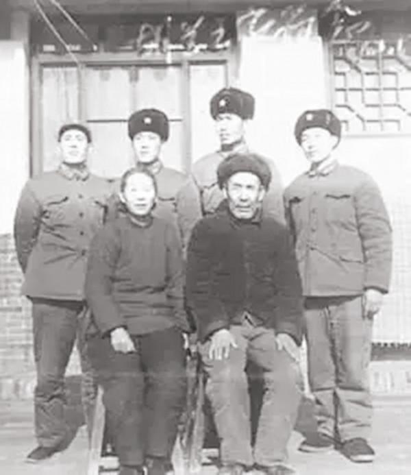 劉胡蘭犧牲後,她的母親和4個弟妹後來如何?個個都成棟樑 劉胡蘭犧牲後,她的母親和4個弟妹後來如何?個個都成棟樑