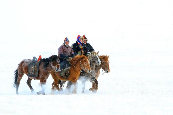 俄羅斯的苦惱！被歐美聯合抵制，根本原因不僅僅是經濟問題