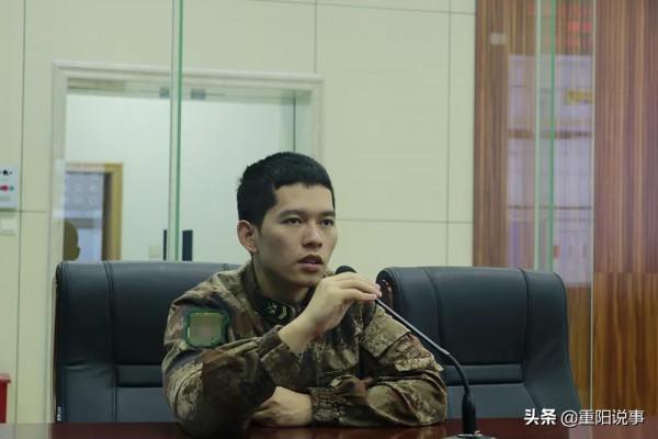 他二次入伍、上等兵直接轉改上士軍銜,實現“三級跳” 他二次入伍、上等兵直接轉改上士軍銜,實現“三級跳”