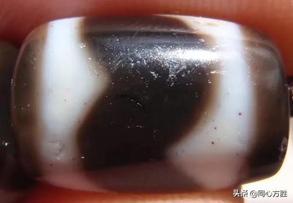 藏族文化特有飾品:天珠 藏族文化特有飾品:天珠