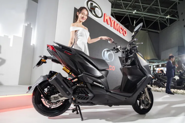 3.4萬元！限量！光陽KRV180 Ohlins 特仕版臺灣釋出