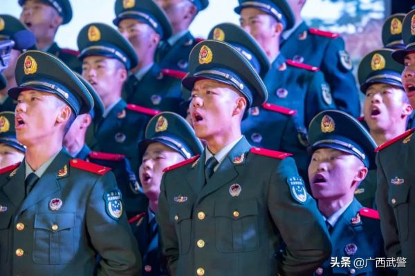 這屆新兵太_____了，看他們辦的“跨年”晚會就知道→