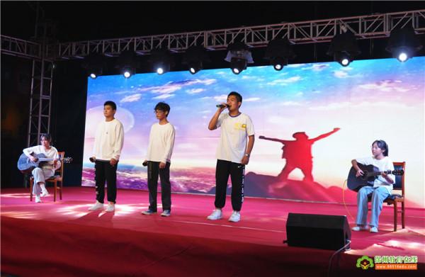 江蘇省大許高階中學2021年中秋國慶晚會圓滿舉行