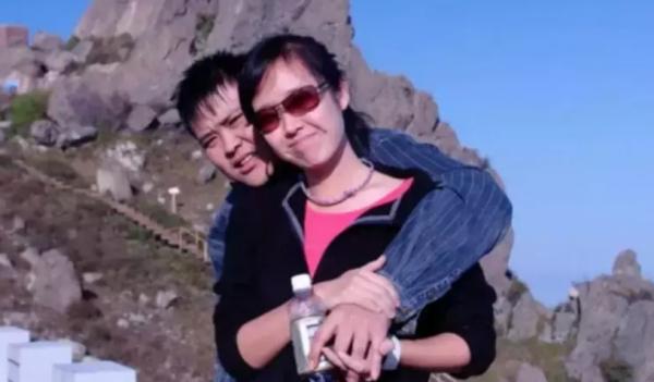 北京窮小子變富豪後，買10套房，卻變賣家產開飛機、開帆船旅遊