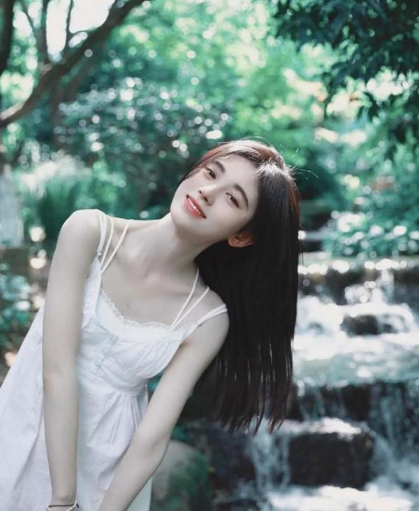 小說&OpenCurlyDoubleQuote;女主臉&rdquo;我只服這三位！張予曦標準建模臉，喬欣被低估