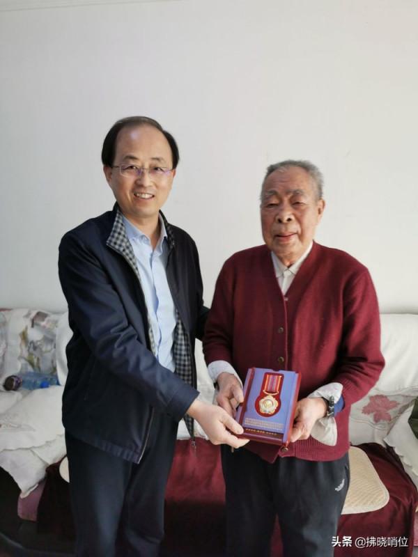 老兵的榮譽——我的爸爸左成芝軍旅印記