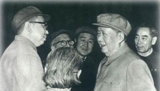 鄧小平三次擔任中央秘書長，第三次情況最特殊，與前兩次大不相同