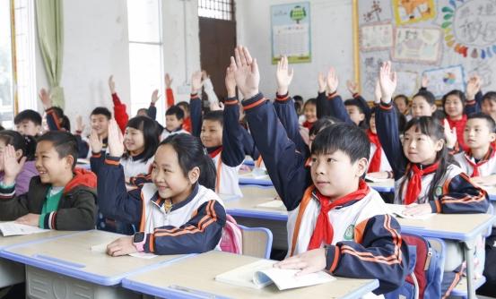 小學生“倒數第一”試卷，腦洞如此大，老師無奈感慨：沒法教