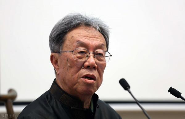 央視國慶晚會上的5大藝術家，個個德藝雙馨，背後的故事讓人淚目