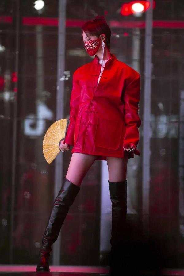 歌神李宇春：滿園“春”色關不住，萬紫千紅總是“春”