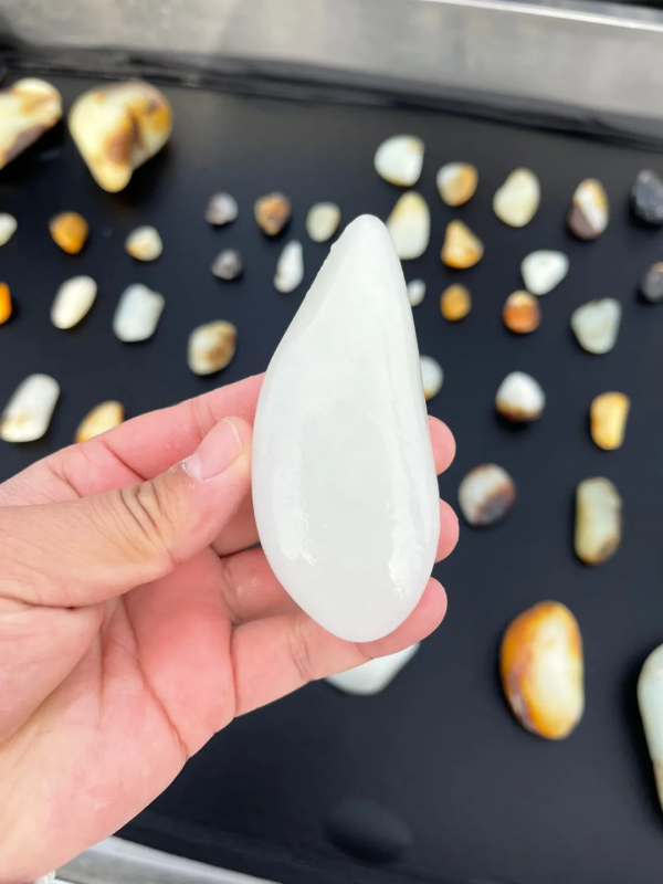 2021翻篇啦 · 如今和田玉石巴扎的行情怎樣