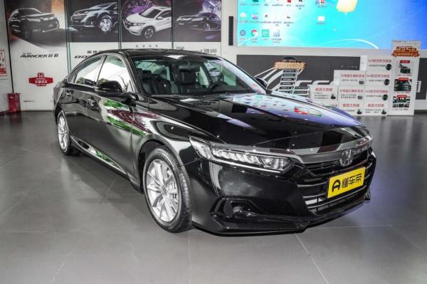 售價19.28萬元，搭載1.5T+CVT動力組合，2022款本田雅閣豪華版