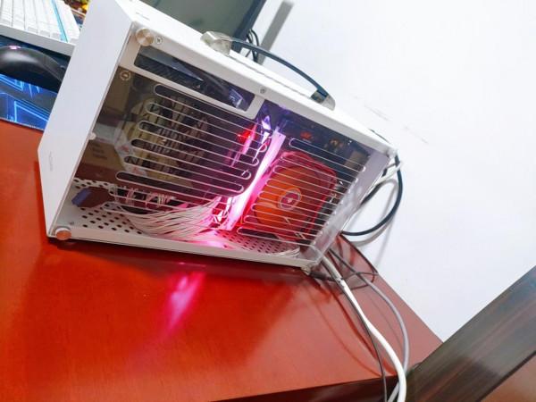 把機箱裝進揹包2.0，超頻三 蜂鳥2 i110 ITX機箱攢機攻略