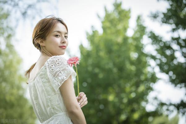 堅強的女孩兒，截肢後身殘志堅，被重點大學錄取！我願做你的雙腿