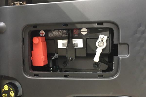 幾何A還有一個12V電源你知道嗎？如果是沒電了要怎麼處理呢？