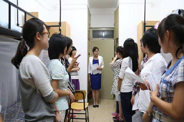 河南有所大學試行“男女混住”，校方出面解釋，女方家長不必擔憂