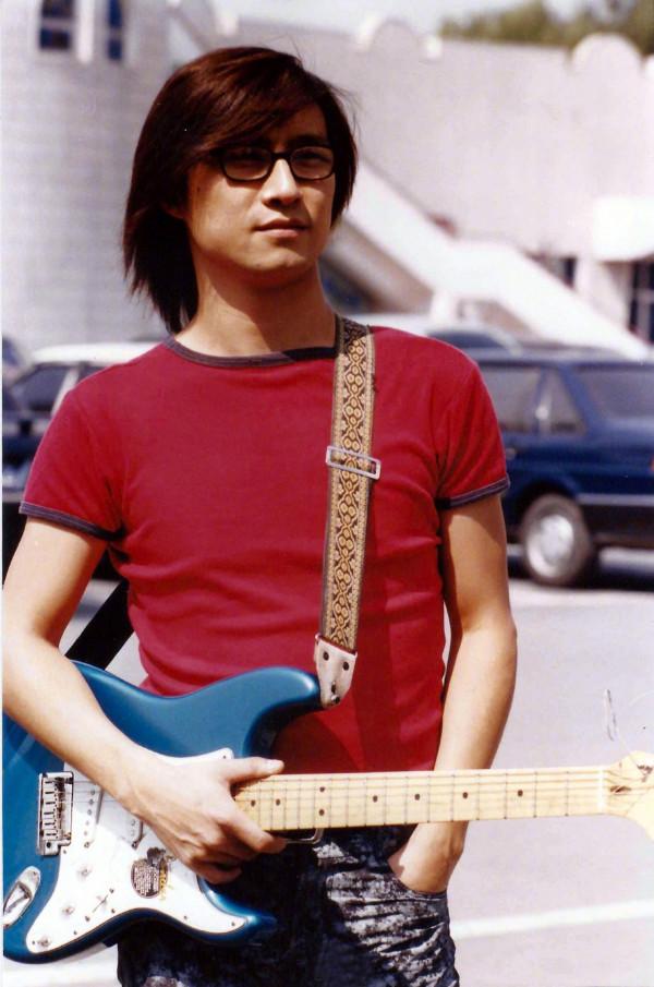 汪峰：對早逝的父親有愧疚，天堂裡有一雙媽媽的眼睛