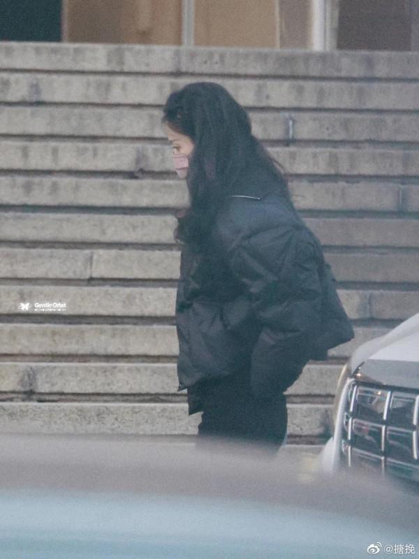 趙麗穎到底有多美，最近趙麗穎參加央視彩排的幾套穿搭太讚了