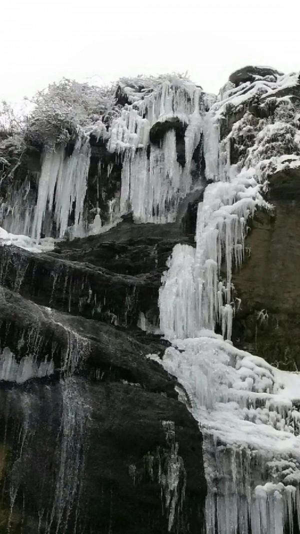 鳳凰古城披銀裝 鳳凰古城披銀裝