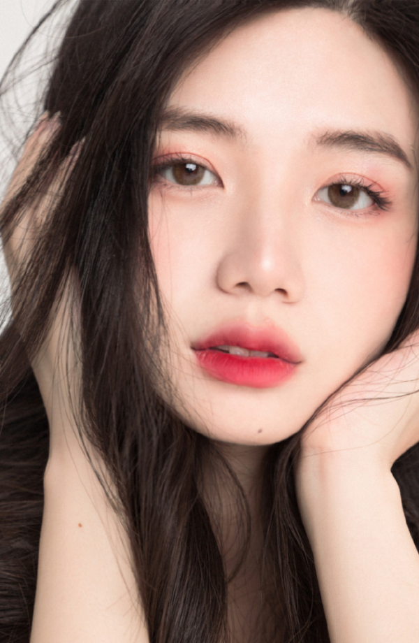 秋天打造日系氛圍感,除了穿搭、妝容也很重要,這份攻略請收好 秋天打造日系氛圍感,除了穿搭、妝容也很重要,這份攻略請收好