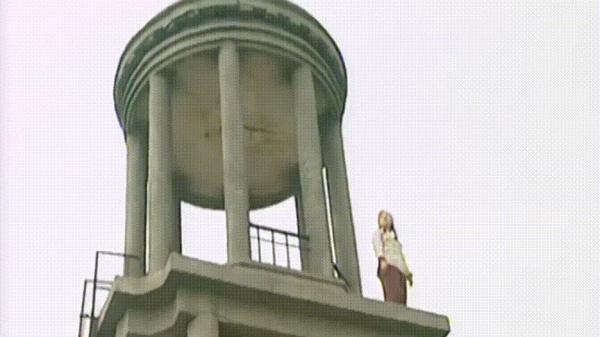 還記得《情深深雨濛濛》裡的可雲嗎？她女兒當導演了？