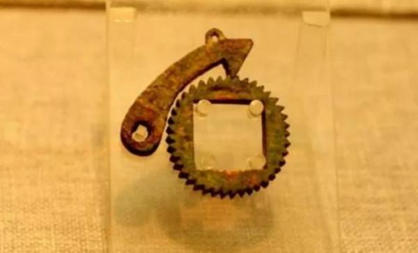 東西方黑科技文物比拼，華夏文明甩西方多遠？