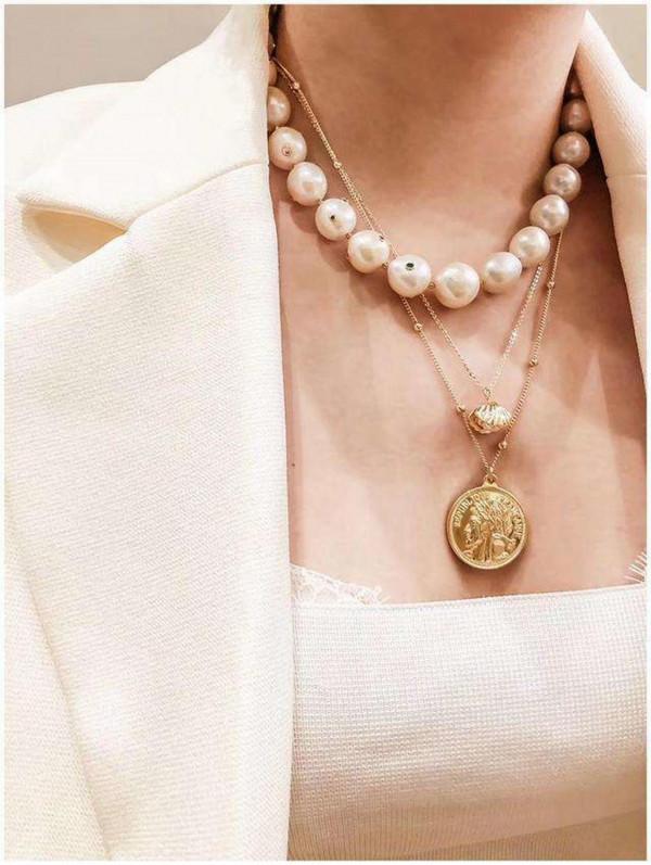 珍珠項鍊的穿搭秘籍 珍珠項鍊的穿搭秘籍