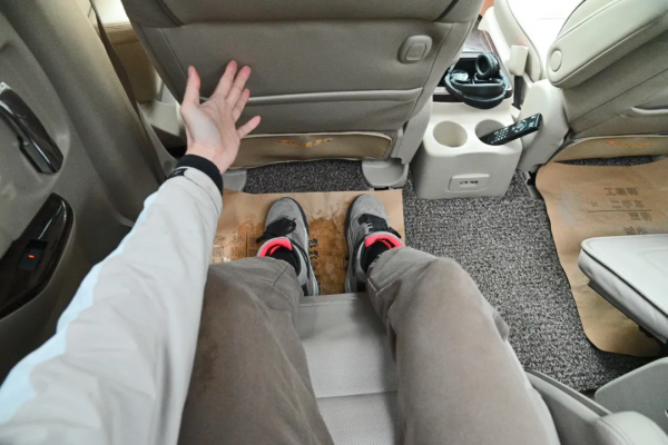 3.5L六缸日產貴士，二手26.98萬，宜商宜家