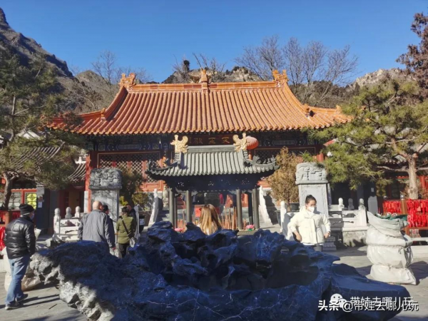 打卡北京最魔幻的寺廟，藏在門頭溝深山裡，看完極為震撼