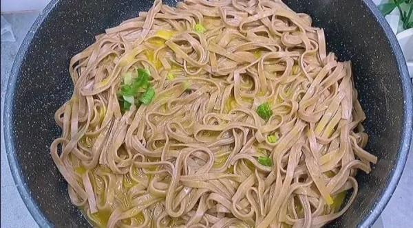 今天吃什麼「減脂餐」？減脂餐醬香餅，幹吃不胖