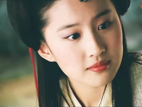 別看她們都去拍仙俠，不見得都有仙骨