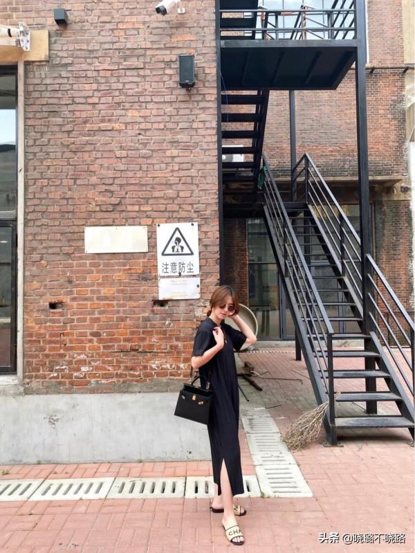 今年流行的“懶人裙”,很適合三四十歲的女人,時髦減齡還有氣質 今年流行的“懶人裙”,很適合三四十歲的女人,時髦減齡還有氣質