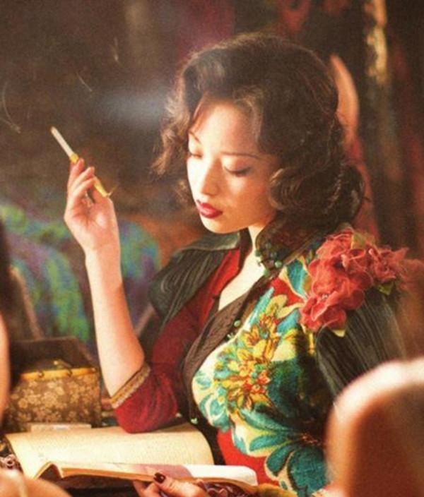 出道前一般般，火了之後一年比一年好看，難道真是“紅氣養人”？