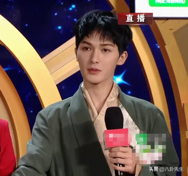 沸騰之夜眾星雲集：楊穎唱歌也瞪眼，吳宣儀臉圓，男藝人普遍發福