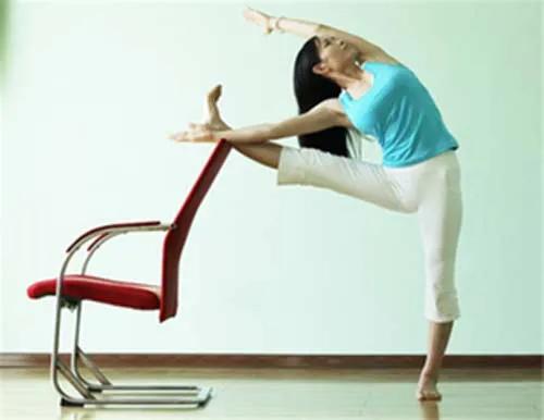 瑜伽的姿勢 瑜伽的姿勢