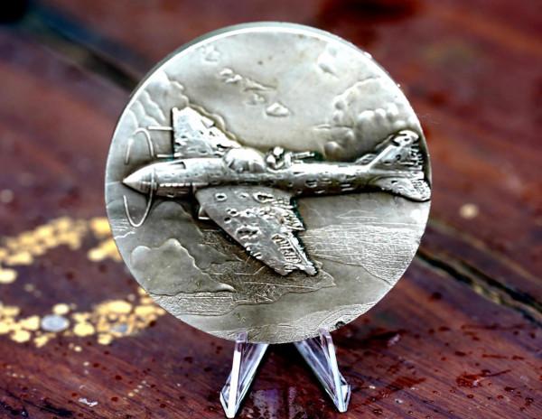 華為不可戰勝銅質勳章鑑賞