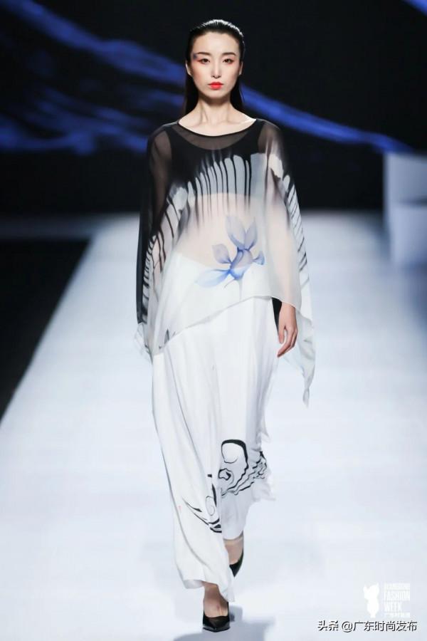 水墨丹青，翩若驚鴻——MOHUA墨話【染&amp;繡】非遺時尚秀丨2021灣區（廣東）時尚文化周-秋季