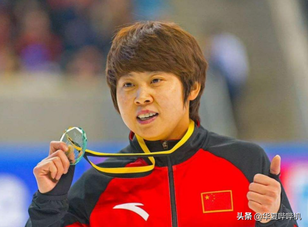 攬77枚金牌難改出局命運，四進四出國家隊，王濛的無奈該誰買單？