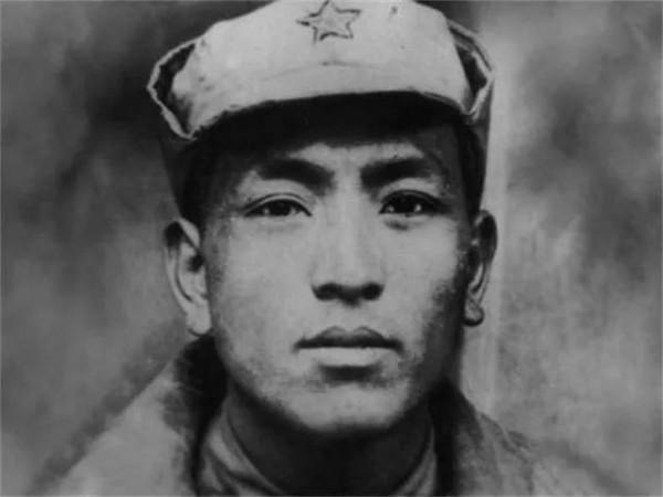 不可能的任務：毛澤東為何能帶領幾萬殘兵突破重圍，走完長征路？