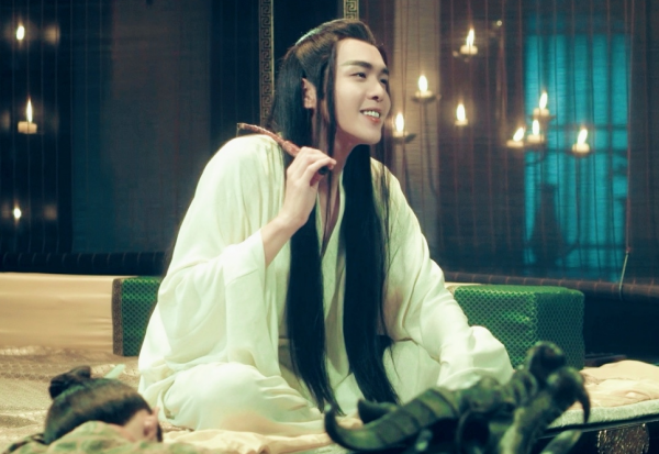 求求男演員不要再披頭散髮了，“黑長直”不是人人都能駕馭的