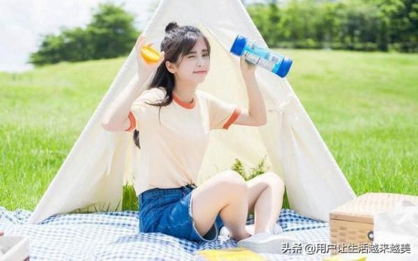 陳妍希一襲露肩長裙仙氣飄飄