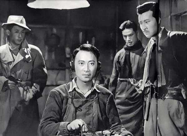 李白被害陳毅下令追捕真兇!楊帆剝絲抽繭,雌雄雙惡再狡猾也沒用 李白被害陳毅下令追捕真兇!楊帆剝絲抽繭,雌雄雙惡再狡猾也沒用