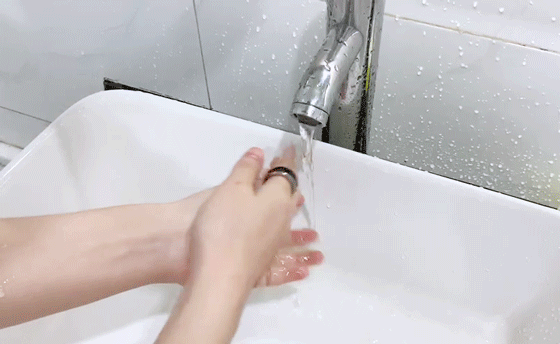 藍芽智慧戒指，讓你隔空刷影片