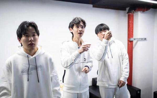 挑戰者杯積分彙總:XYG、TES和GK已拿3分,晉級很穩,TLG是黑馬 挑戰者杯積分彙總:XYG、TES和GK已拿3分,晉級很穩,TLG是黑馬