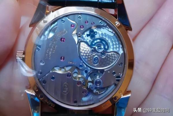 五款男女通吃的腕錶，哪款是你的菜？