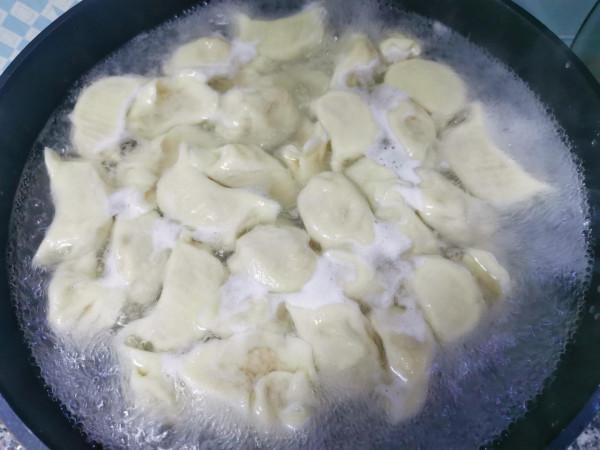 過年吃餃子，白菜蘿蔔靠邊站，記得吃3種菜餡，味道鮮美，太香了