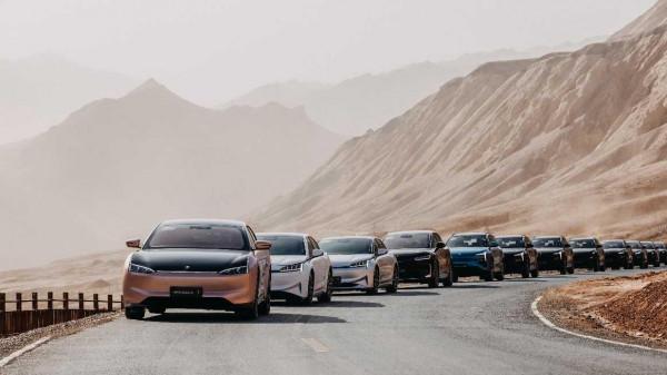 恆大汽車打響“人才保衛戰”大手筆派發3.2億股期權 恆大汽車打響“人才保衛戰”大手筆派發3.2億股期權