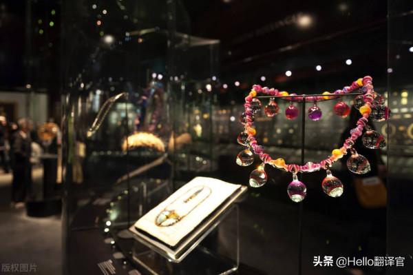 BBC英語閱讀：英國女王登基70週年慶祝安排公佈 （中英對照）