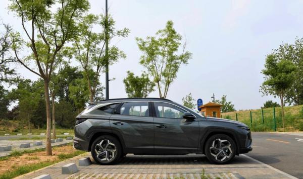 尺寸超豐田榮放,標配1.5T高功率引擎,第五代途勝L解析! 尺寸超豐田榮放,標配1.5T高功率引擎,第五代途勝L解析!