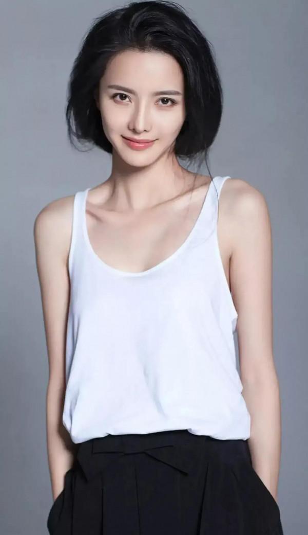 30多位絕色美人大比拼,還是蔣欣最漂亮 30多位絕色美人大比拼,還是蔣欣最漂亮